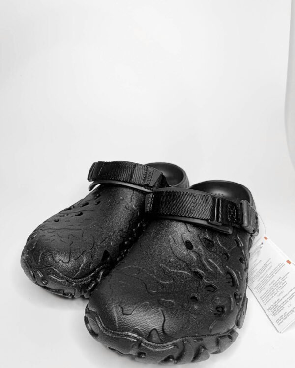 BlackOut Drift Clogs
