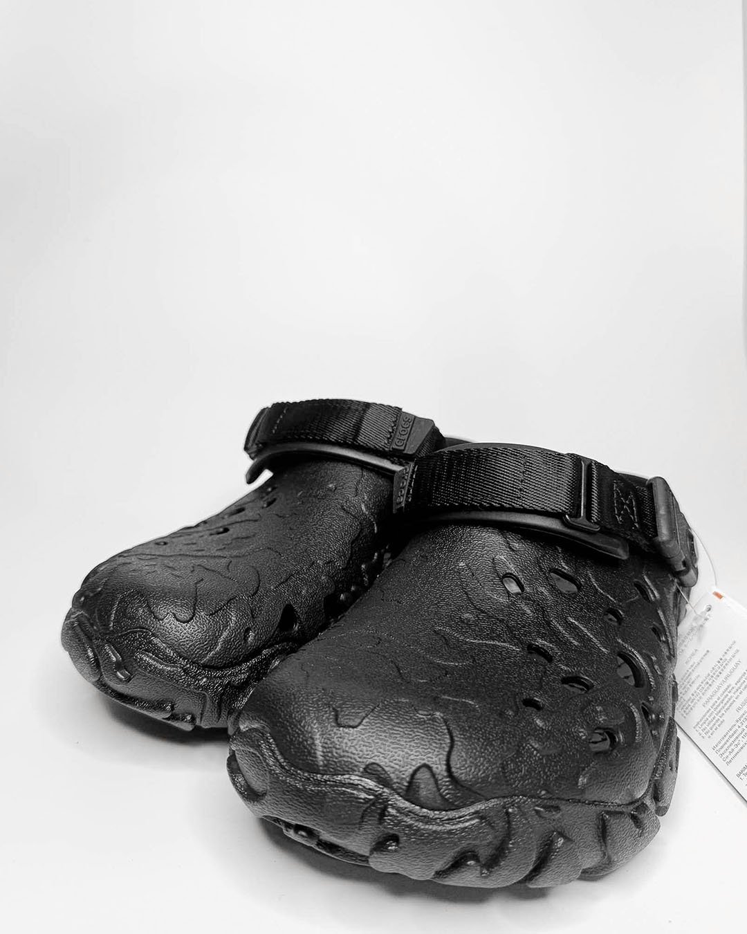 BlackOut Drift Clogs