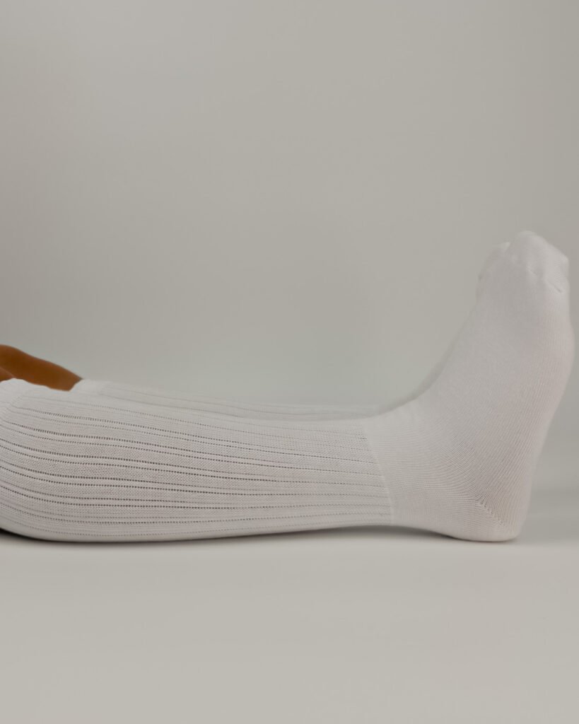 Slouch white