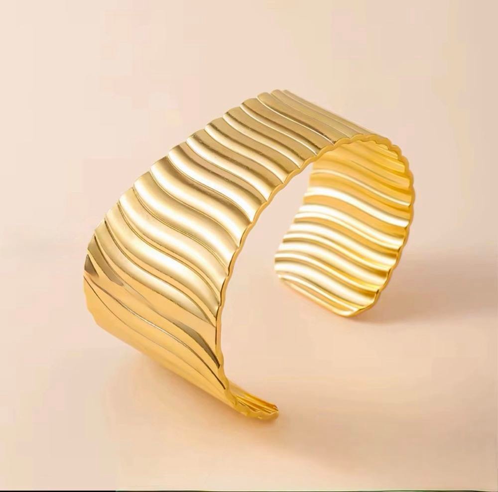 IMG_1276 Nyla cuff bangle - Image 1