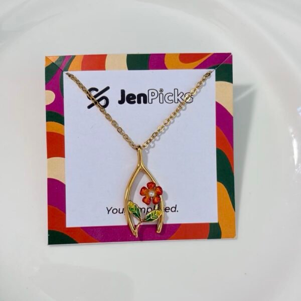 Cleo necklace