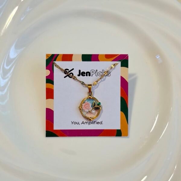 Esme necklace