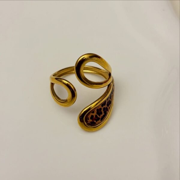Zola Ring