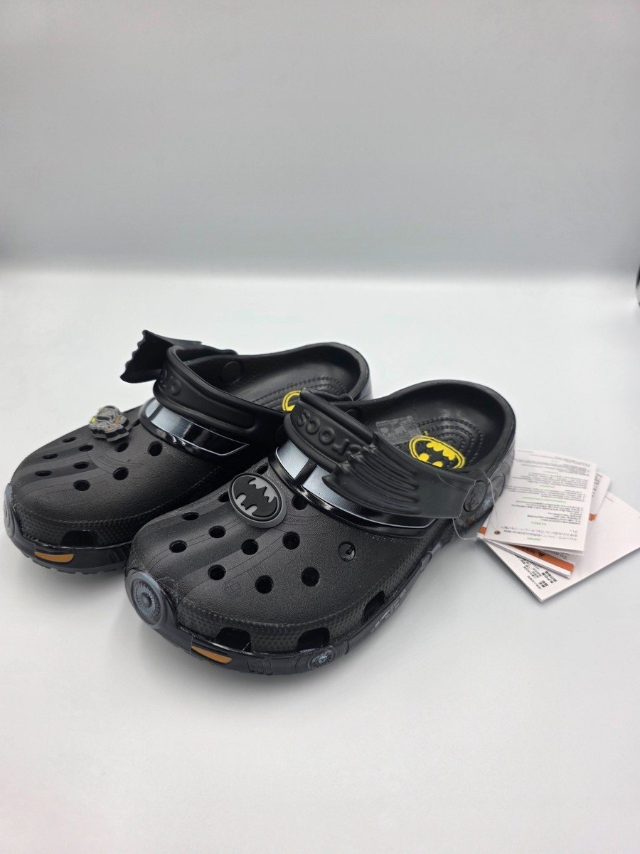 IMG_4232 Batman clogs - Image 1