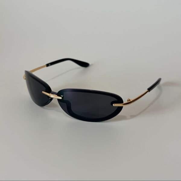 Y2K inspired sunglasses