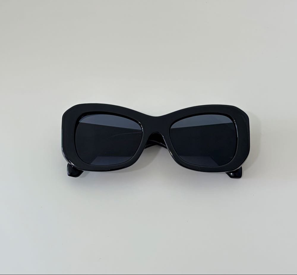 qejtv8l3wp Sunglasses - Image 1