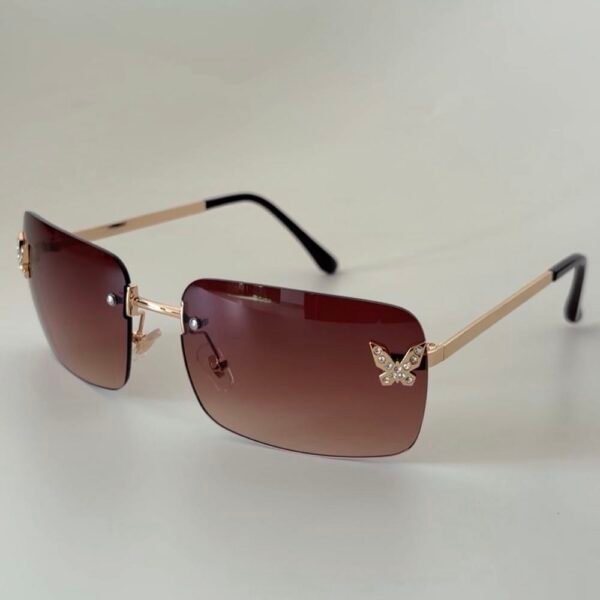 Y2K inspired sunglasses