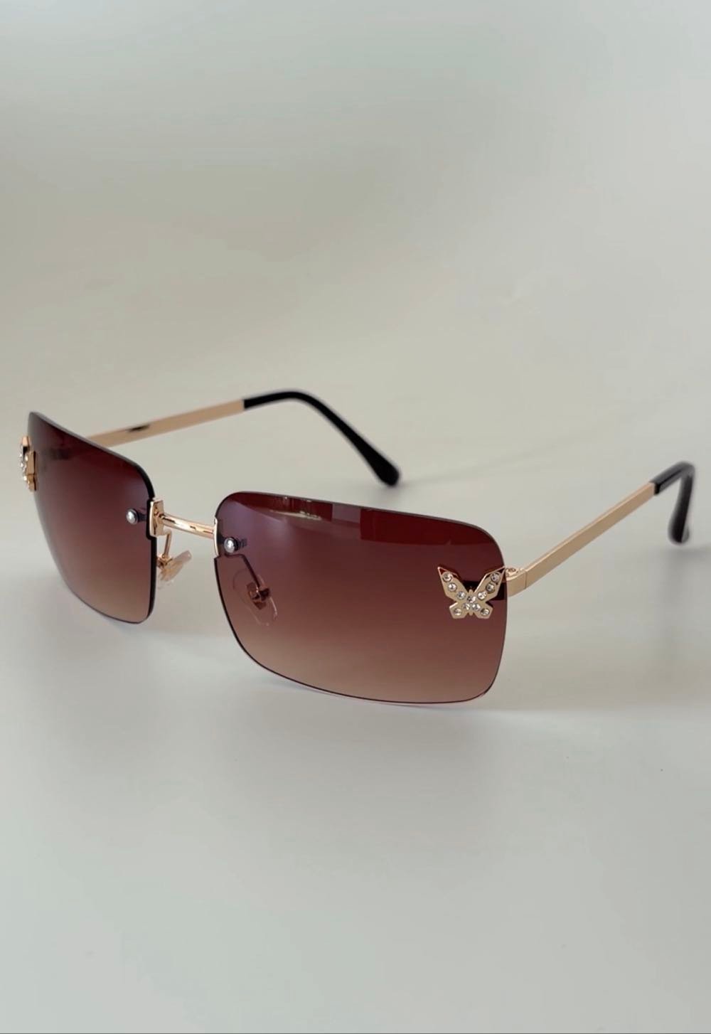 wr3er38m1a Y2K inspired sunglasses - Image 1